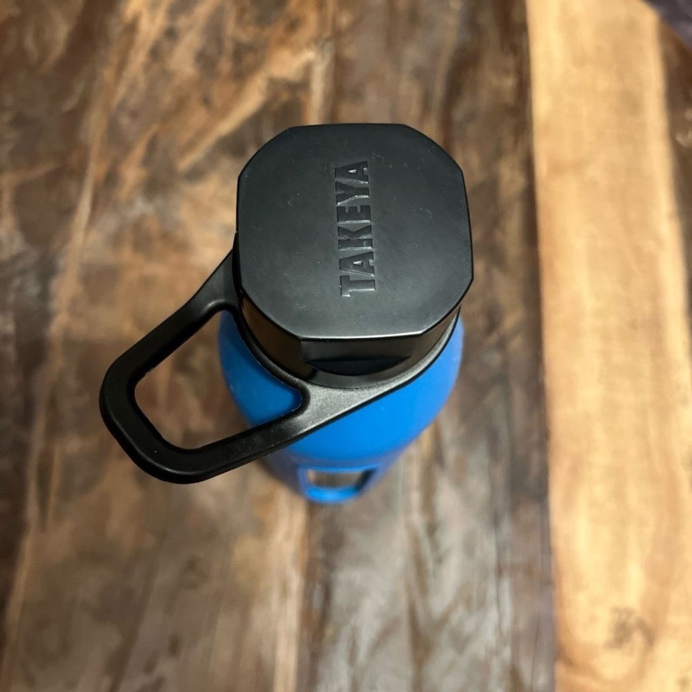 Takeya Glass Water Bottle with Silicone Sleeve, BLUE HYDRATION TUMBLER - Picture 5 of 7
